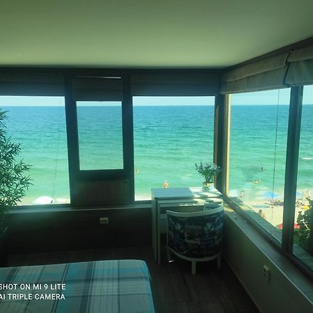Hemingway Rooms In Happy Beach فارنا المظهر الخارجي الصورة