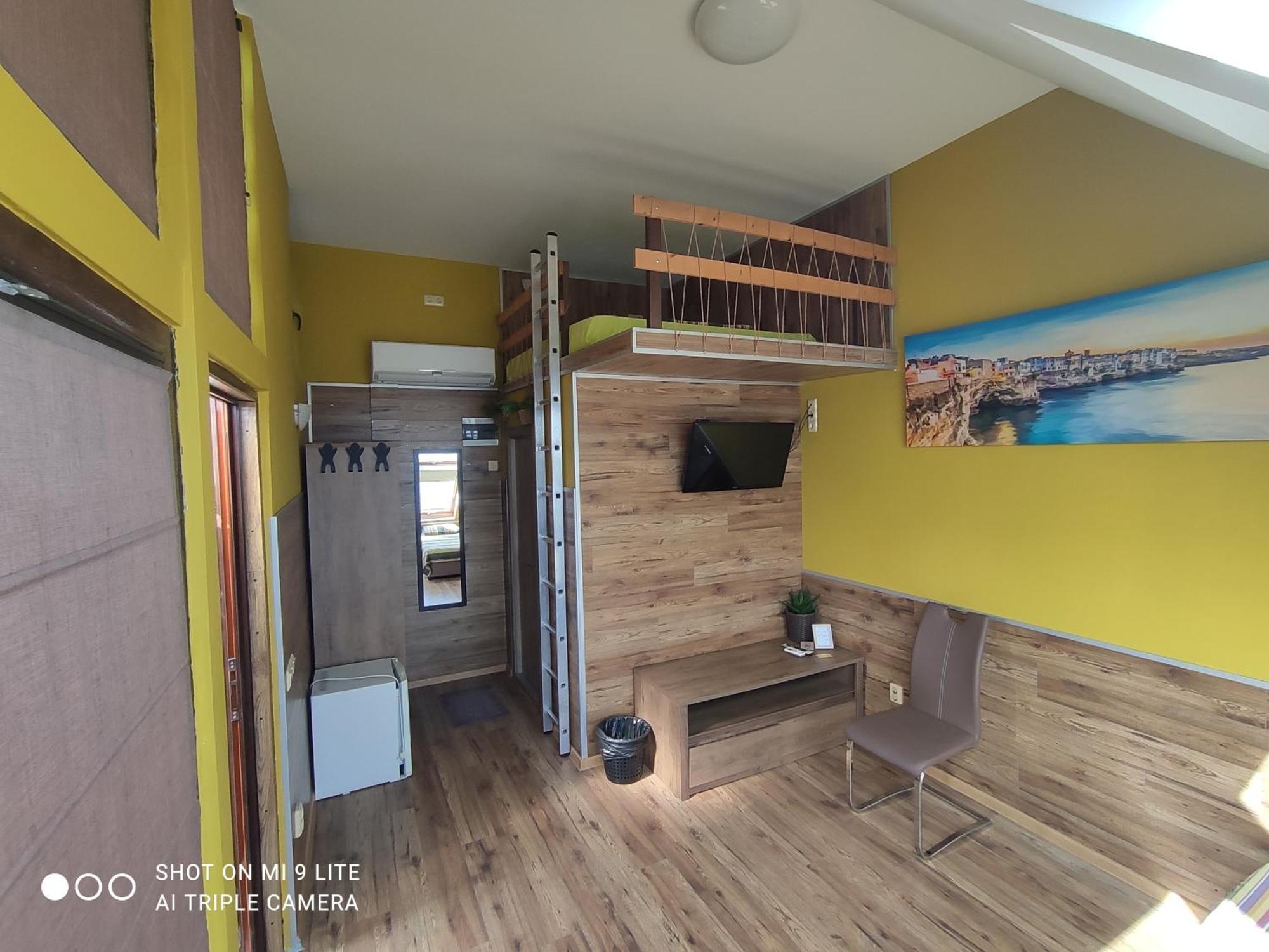 Hemingway Rooms In Happy Beach فارنا المظهر الخارجي الصورة
