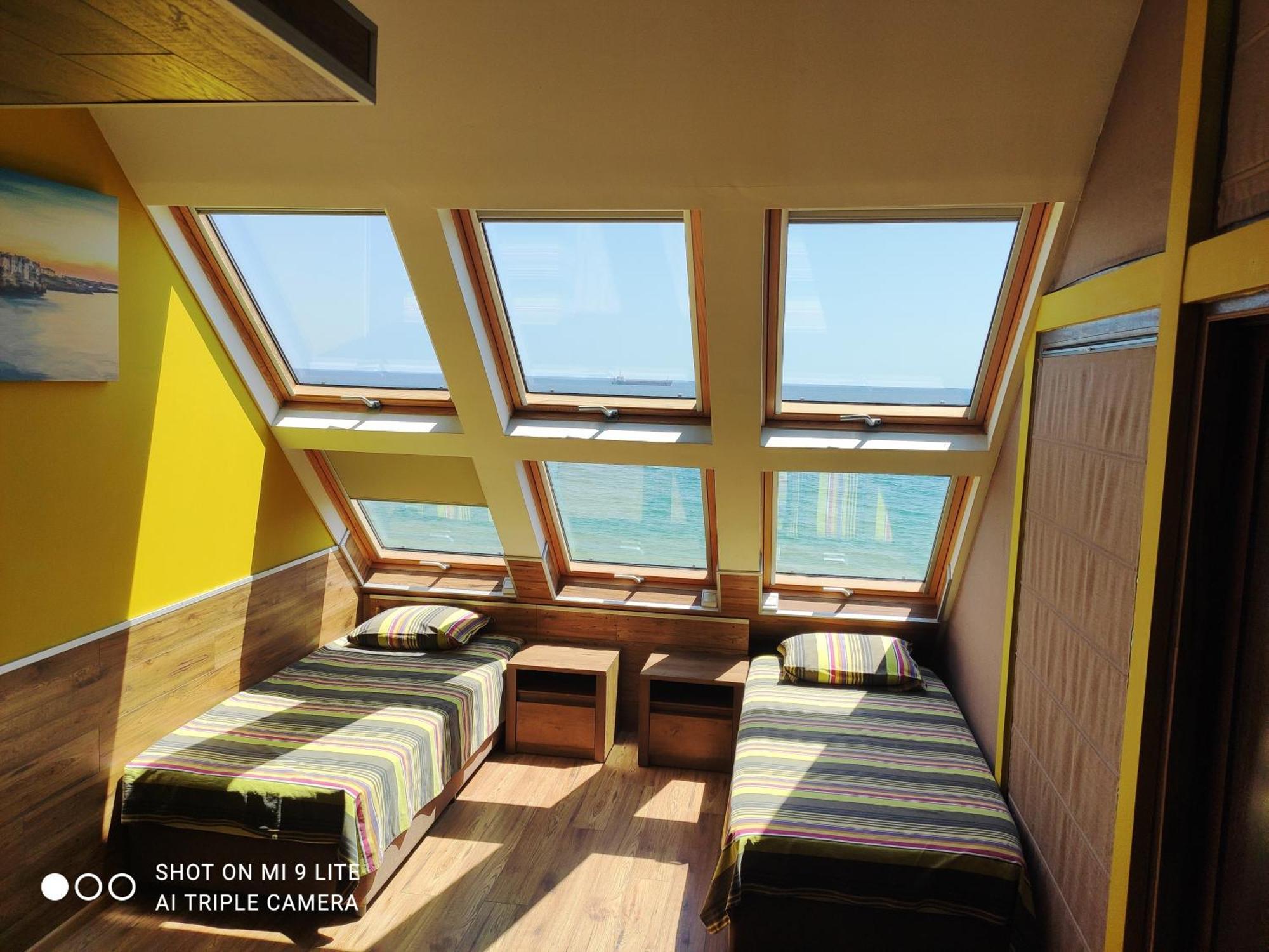 Hemingway Rooms In Happy Beach فارنا المظهر الخارجي الصورة
