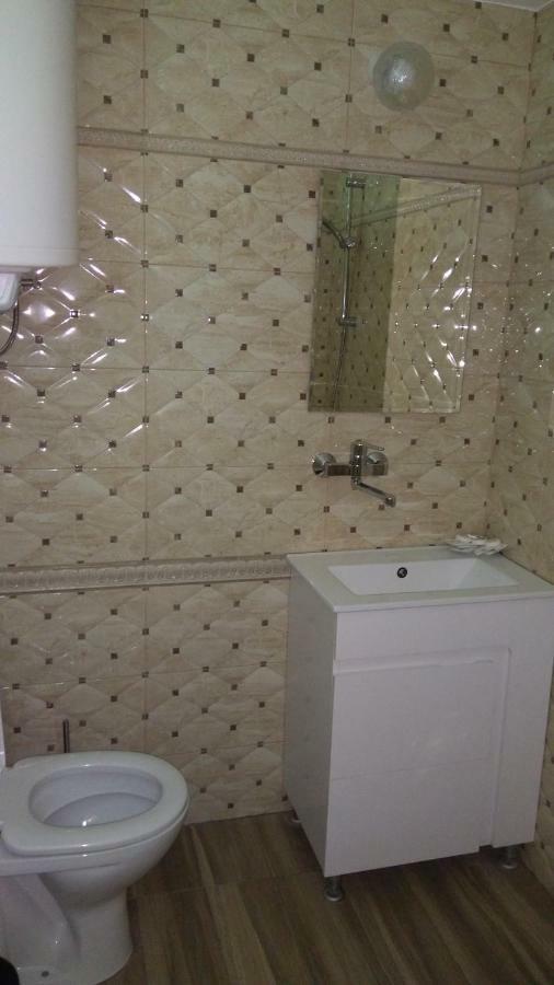 Hemingway Rooms In Happy Beach فارنا المظهر الخارجي الصورة